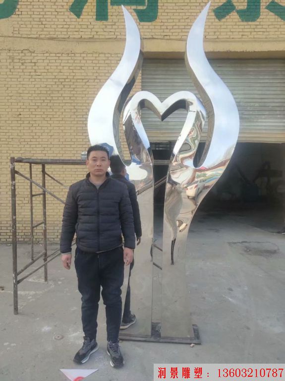 不銹鋼醫(yī)院雕塑制作過程 醫(yī)院雕塑半成品7 不銹鋼醫(yī)院雕塑制作過程 醫(yī)院雕塑半成品7